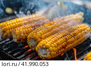 Fresh and delicious grilled corn, Image for menu, cafe, restaurant. Стоковое AI-изображение, AI-художник Ирина Ручушкина / Фотобанк Лори