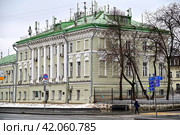 Институт русского языка им. В.В. Виноградова РАН. Город Москва, ул. Волхонка, д. 18/2. (2023 год). Редакционное фото, фотограф Александр Тараканов / Фотобанк Лори