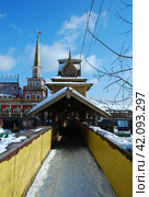Измайловский Кремль. Вернисаж. Москва (2012 год). Редакционное фото, фотограф lana1501 / Фотобанк Лори