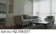 Expensive apartments in a luxury hotel. Стоковое видео, видеограф Aleksey Kidisyuk / Фотобанк Лори
