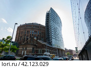 Газометр - бывший газгольдер в Вене (2023 год). Редакционное фото, фотограф V.Ivantsov / Фотобанк Лори