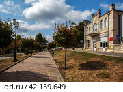 Пятигорская клиника ФГБУ СКФНКЦ ФМБА России. Бульвар Гагарина, 19 стр. 1. Пятигорск. Ставропольский край (2023 год). Редакционное фото, фотограф Сергей Афанасьев / Фотобанк Лори