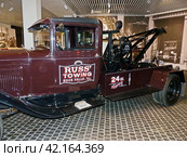 Автомобиль "Ford Mod. AA", 1927 г., 4-цилиндровый, 40 л.с., США. Именно он был взят за образец при создании самого массового советского автомобиля 1930-1940-х годов - "Полуторки" ГАЗ-АА. Музей автомобильной техники. Верхняя Пышма, Россия (2020 год). Редакционное фото, фотограф Сергей Елизарьев / Фотобанк Лори