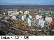 Вид с высоты на микрорайон Озерки в городе Кирове весной (аэросъемка 2023 года) Стоковое фото, фотограф Владислав Самошкин / Фотобанк Лори