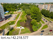 Вид с высоты на Уткин парк в городе Кирове (аэросъемка 2023 года) Редакционное фото, фотограф Владислав Самошкин / Фотобанк Лори