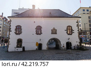 Исторические дом в Бергене, Норвегия (2019 год). Редакционное фото, фотограф Сергей Веселовский / Фотобанк Лори