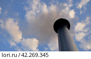 Smoke from a pipe from which soot particles fly out. Video 4K. Стоковое видео, видеограф Дмитрий Кобзев / Фотобанк Лори