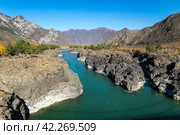 View of river Katun and Altay mountains. Стоковое фото, фотограф Юлия Белоусова / Фотобанк Лори