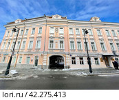 Фрагмент фасада доходного дома дом купцов Архангельских на пересечении Неглинной улицы и Нижнего Кисельного переулка. Москва, Россия. Редакционное фото, фотограф Овчинникова Ирина / Фотобанк Лори