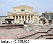 Историческое здание Большого театра. Россия, город Москва. Редакционное фото, фотограф Овчинникова Ирина / Фотобанк Лори