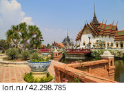 Muang Boran- Ancient city in Samut Prakan, Thailand . Музей под открытым небом Муанг Боран в Таиланде, рядом с Бангкоком (2024 год). Редакционное фото, фотограф Римма Тельнова / Фотобанк Лори