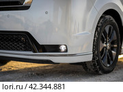 KRASNOYARSK, RUSSIA - December 27, 2023: White Honda Stepwgn Spada RP6 2023. Редакционное фото, фотограф Плотников Дмитрий / Фотобанк Лори