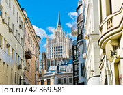Здание Министерства Иностранных Дел (МИД). Ранняя весна. Москва (2024 год). Редакционное фото, фотограф E. O. / Фотобанк Лори