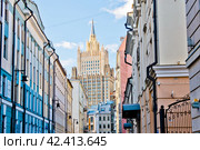 Здание Министерства Иностранных Дел (МИД). Ранняя весна. Март. Москва. Россия (2024 год). Редакционное фото, фотограф E. O. / Фотобанк Лори