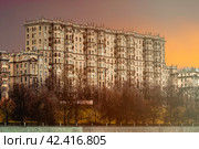 Жилой дом по адресу Кутузовский проспект дом 26 корпус 3 на набережной Тараса Шевченко в Москве. Стоковое фото, фотограф Константин Григорьев / Фотобанк Лори