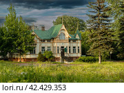 Sortavala, Karelia, Russia - 8 July, 2023: Building of Sortavala Central Forestry. Редакционное фото, фотограф Ольга Сейфутдинова / Фотобанк Лори