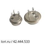 Полупроводниковые транзисторы на белом фоне. Transistors on a white background. Стоковое фото, фотограф Татьяна Д / Фотобанк Лори