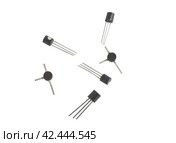 Полупроводниковые транзисторы на белом фоне. Transistors on a white background. Стоковое фото, фотограф Татьяна Д / Фотобанк Лори