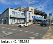 Торговый центр "Богатырь". Краснобогатырская улица, 13. Район Богородское. Город Москва (2023 год). Редакционное фото, фотограф lana1501 / Фотобанк Лори