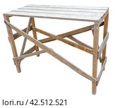 Строительный деревянный подмосток на белом фоне. Construction ladder on white background. Стоковое фото, фотограф Татьяна Д / Фотобанк Лори