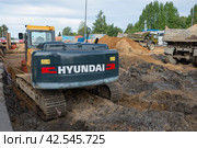 Фрагмент стройки на начальном этапе (2023 год). Редакционное фото, фотограф Анна Карасева / Фотобанк Лори