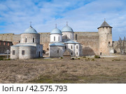 Мартовский день в старинной Ивангородской крепости. Ленинградская область (2024 год). Стоковое фото, фотограф Виктор Карасев / Фотобанк Лори