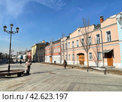 Историческое здание по адресу: Москва, улица Школьная, дом 45 в составе Рогожской ямской слободы. Стоковое фото, фотограф Овчинникова Ирина / Фотобанк Лори
