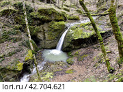 Водопад на ручье Коваленко, Адыгея. Стоковое фото, фотограф Оглоблин Андрей Николаевич / Фотобанк Лори