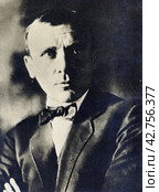 Булгаков Михаил Афанасьевич (1891—1940) — русский писатель, врач, драматург, театральный режиссёр и актёр. Автор романов, повестей, рассказов, пьес, киносценариев и фельетонов, написанных в 1920-е годы. Конец 1920-х годов. Стоковое фото, фотограф Сергей Елизарьев / Фотобанк Лори
