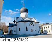 Покровский собор (Собор Покрова Пресвятой Богородицы). Марфо-Мариинская обитель милосердия. Весенний день. Москва (2024 год). Редакционное фото, фотограф E. O. / Фотобанк Лори