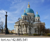Собор Святой Живоначальной Троицы на Измайловском проспекте в Санкт-Петербурге. Бывший полковой собор Лейб-гвардии Измайловского полка Русской армии (2024 год). Стоковое фото, фотограф Александр Алексеев / Фотобанк Лори