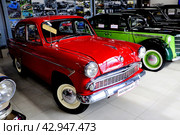 Автомобиль Москвич-403. Экспонат музея автосервис центра Магистраль на трассе М-114. Вологда (2024 год). Редакционное фото, фотограф Владимир Кошарев / Фотобанк Лори