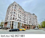 Рочдельская улица, дом 12 строение 1 в Москве весной. Редакционное фото, фотограф Овчинникова Ирина / Фотобанк Лори