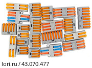 Соединители проводов без пайки на белом фоне. Push-wire connector  on white background. Стоковое фото, фотограф Татьяна Д / Фотобанк Лори