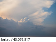 Beautiful sky background with clouds. Scenic cloudscape. Стоковое фото, фотограф Андрей Степанов / Фотобанк Лори