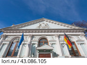Особняк А.С.Олениной - В.В.Думнова, Малый Кисловский. пер., дом 5/8А, Москва (2024 год). Редакционное фото, фотограф Владимир Чинин / Фотобанк Лори