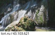 El Nicho Waterfalls in Cuba. El Nicho is located inside the Gran Parque Natural Topes de Collantes a forested park that extends across the Sierra Escambray mountain range in central Cuba (2024 год). Стоковое видео, видеограф Алексей Кузнецов / Фотобанк Лори