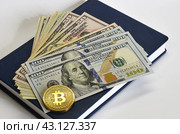 Биткоин. Стоковое фото, фотограф Вячеслав Сметанин / Фотобанк Лори