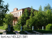 Дом графа Панина в поселке Мстера Владимирской области (2024 год). Редакционное фото, фотограф Сергей Овчинников / Фотобанк Лори