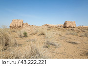 The ruins of fortress Katta Guldursun Qala (2022 год). Стоковое фото, фотограф Юлия Белоусова / Фотобанк Лори