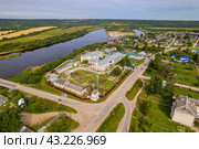 Вид с высоты на психоневрологический интернат в Подосиновце (аэросъемка 2023 года) Стоковое фото, фотограф Владислав Самошкин / Фотобанк Лори