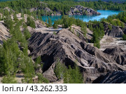 Природно-антропогенный комплекс Кондуки (Романцевские горы) майским днем. Тульская область (2024 год). Стоковое фото, фотограф Виктор Карасев / Фотобанк Лори