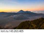 Bromo Tengger Semeru National Park. Стоковое фото, фотограф Юлия Белоусова / Фотобанк Лори