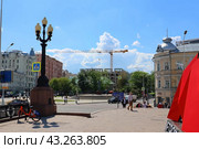 Строительство нового жилого комплекса "Allegoria Mosca" на улице Остоженка в Москве (2024 год). Редакционное фото, фотограф Константин Григорьев / Фотобанк Лори