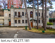 Административное здание дома музея Ф.И.Шаляпина, город Кисловодск (2023 год). Редакционное фото, фотограф Вячеслав Палес / Фотобанк Лори