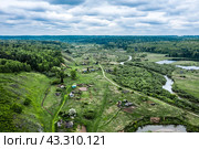 Село Суенга и река Бердь. Вид с высоты птичьего полёта. Новосибирская область, Маслянинский район, Западная Сибирь России. (2024 год). Стоковое фото, фотограф Евгений Мухортов / Фотобанк Лори