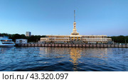 Северный речной вокзал вечером (2024 год). Редакционное фото, фотограф Ирина Терентьева / Фотобанк Лори