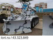 Военнная инженерная машина разграждения ИМР, для расчистки дорог, завалов и устранения препятствий для движения техники. Каменск-Шахтинский, Ростовская область, Россия. (2020 год). Редакционное фото, фотограф Андрей Цыганков / Фотобанк Лори