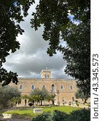 Facade of the main building of the monastery Beit Jamal (2024 год). Стоковое фото, фотограф Irina Opachevsky / Фотобанк Лори