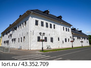 Старое здание Поганкиных палат. Псков (2024 год). Редакционное фото, фотограф Анна Карасева / Фотобанк Лори